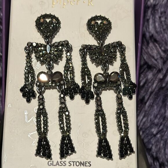 piper k skeleton earrings - Picture 3 of 4